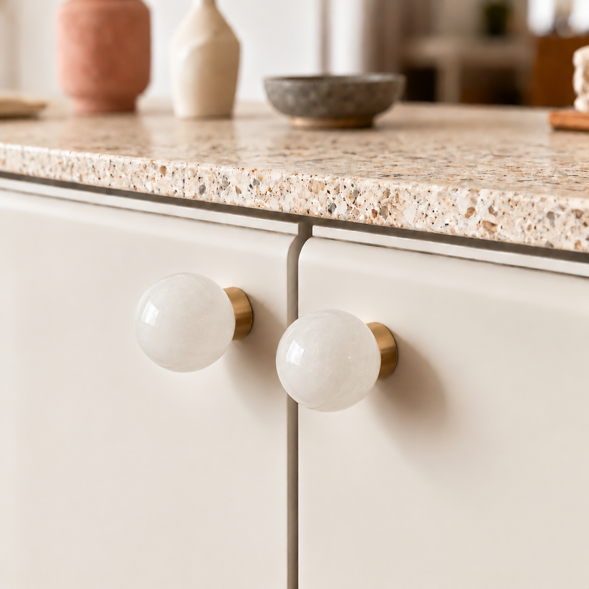 Crystal Sphere Cabinet Knob with Cylindrical Brass Base – FH-C018
